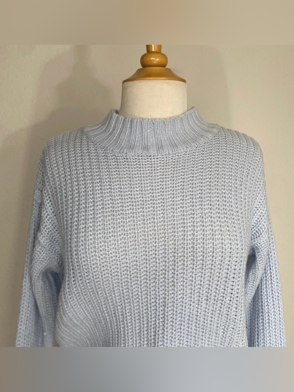 Love Change Italy Women's Baby Blue Chunky Knit Crop Sweater Size Large Casual - Picture 5 of 16